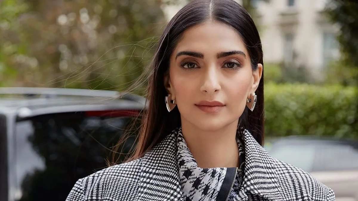 Sonam Kapoor Opens Up About Getting Pregnant At 36; Risks of Pregnancy In Your Thirties